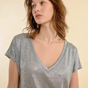 MOLLY BRACKEN IRIDESCENT V-NECK T-SHIRT