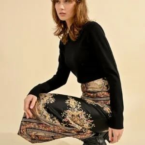 MOLLY BRACKEN BLACK PIERRA