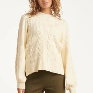 Structured Knit Sweater Off-White – Premium Cozy Fall Layer | Smashed Lemon
