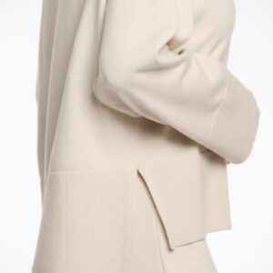 Alternative view of Britt Μπεζ Ζιβάγκο Πλεκτό – Κομψό Minimal Knit για Κάθε Μέρα